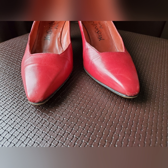 Vintage Yves Saint Laurent Burgundy Short Heels Size 7.5 Leather Sole Made Paris - Picture 2 of 11